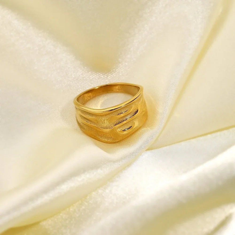 Juno Ring - Picture 4 of 7